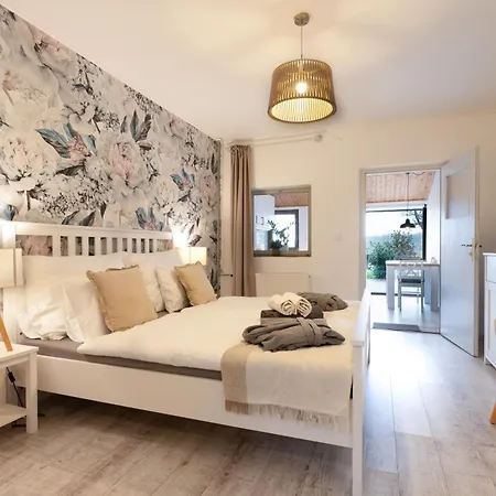 Natura Apartman Tiszafuered Room photo